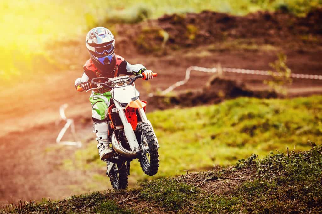 Dirt Bikes For 10 Year Olds A Helpful Guide For Parents Outdoor Troop
