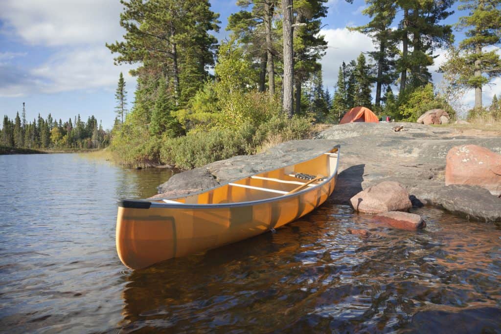 15 ft canoe weight capacity