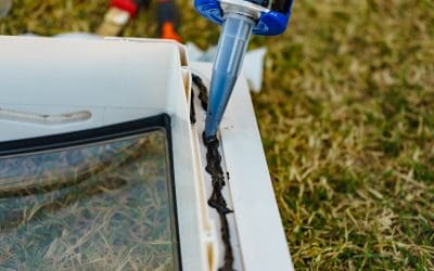 rv caulk vs. silicone what type of caulk to use on RV Exterior best sealant for RV exterior rv sealant for sides